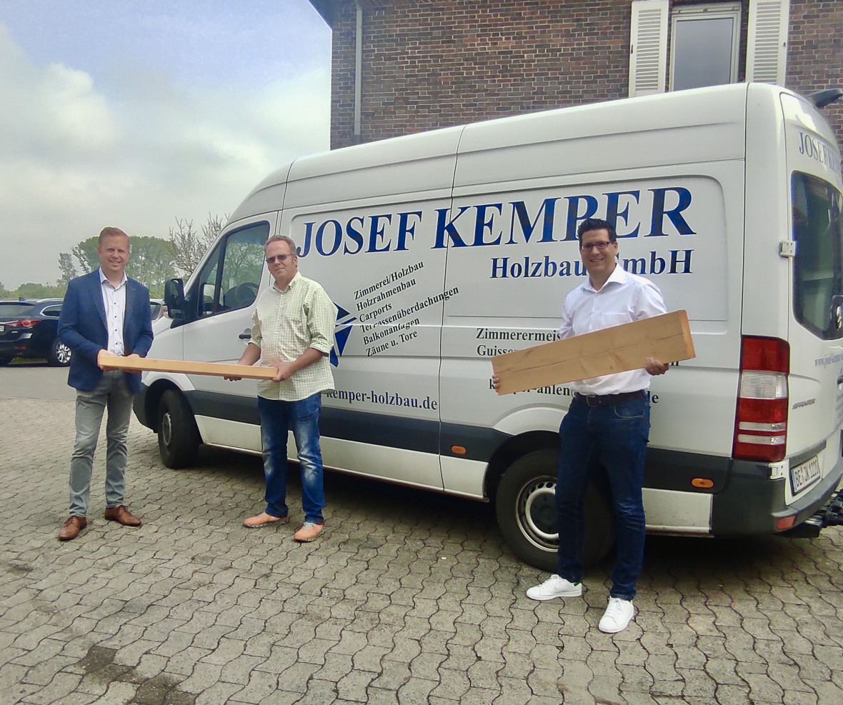 v.l.: Henning Rehbaum MdL, Josef Kemper, Dennis Kykal